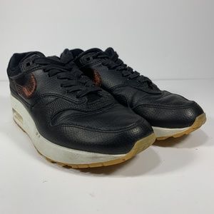 Nike Air Max 1 Premium Womens Sz 7 Black Leather